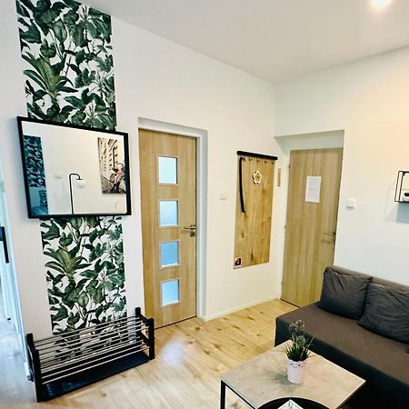 Apartmany Luxor เชสกาลีปา ภายนอก รูปภาพ
